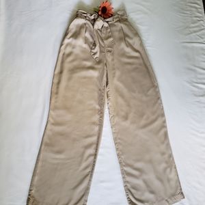 H&M lightweight trousers